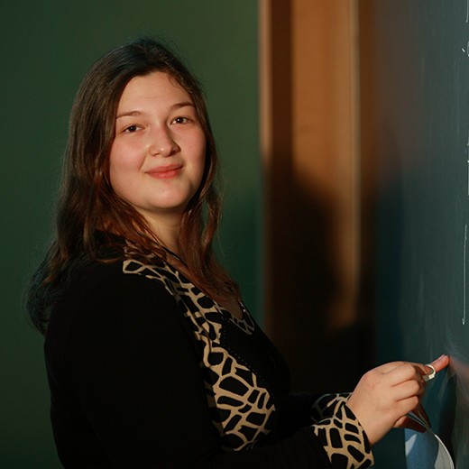 Dr. Tatiana Likhomanenko